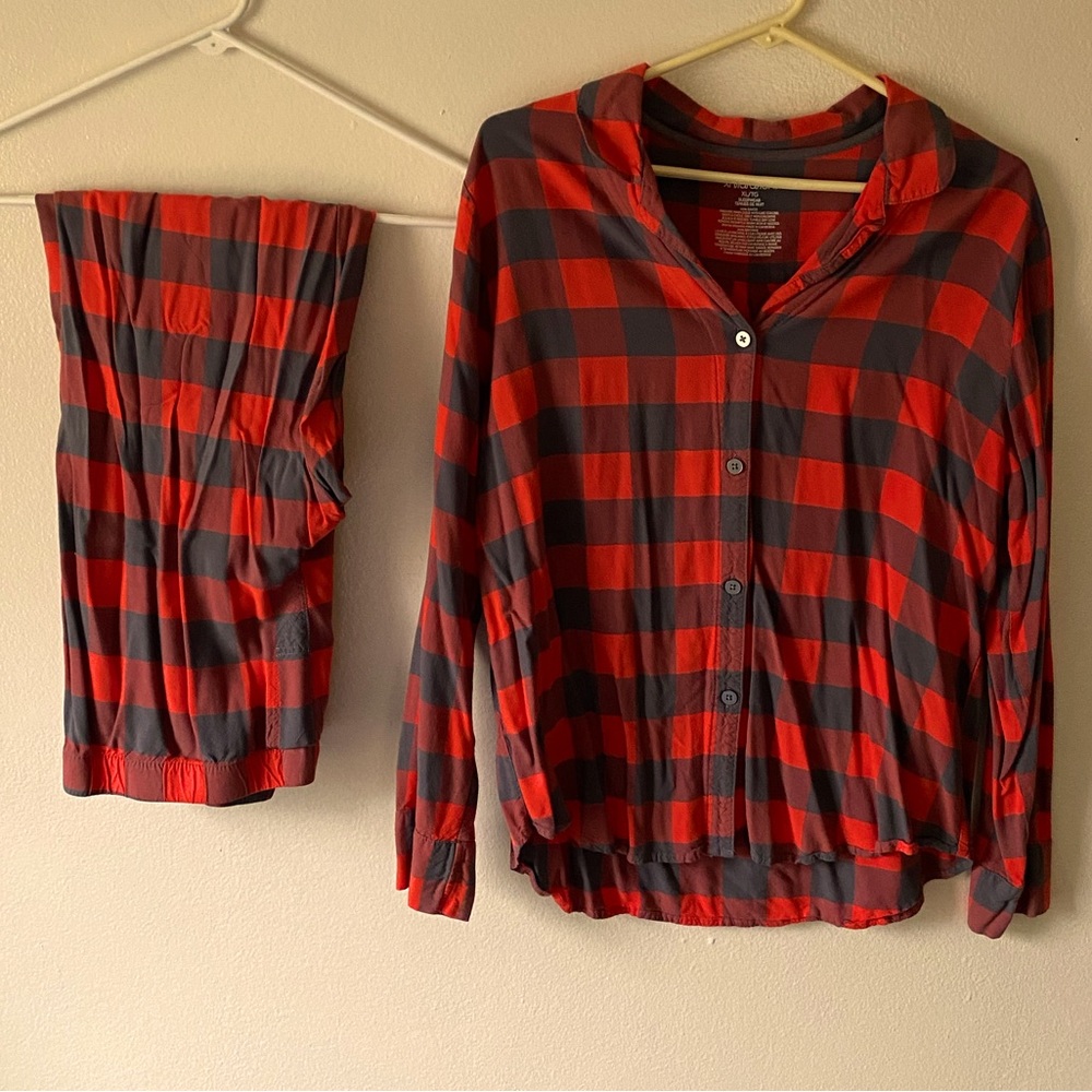 Women’s Xhilaration Plaid Pajama Set size XL